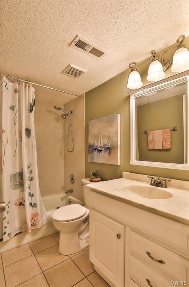 APT-4 - 917 Claytonbrook Dr, Condo with 2 bedrooms, 2 bathrooms and 2 parking in Ballwin MO | Image 20