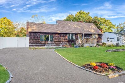 7 Laurie Boulevard, House other with 5 bedrooms, 2 bathrooms and null parking in Centereach NY | Image 2