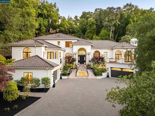 147 Camelia Ln, Lafayette, CA, 94549-2733 | Card Image