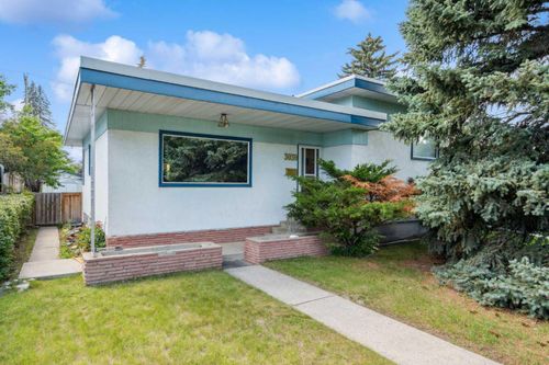 3039 26 Street Sw, Calgary, AB, T3E2B6 | Card Image
