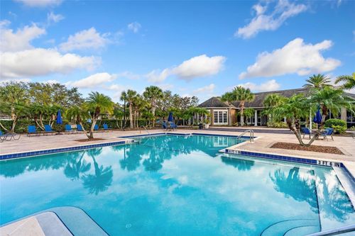 104-8933 Manor Loop, LAKEWOOD RANCH, FL, 34202-3832 | Card Image