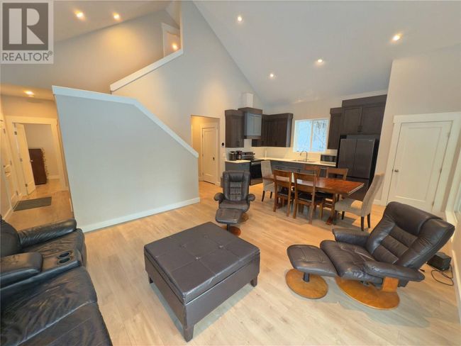 8 - 1500 Blakeburn Road, House other with 5 bedrooms, 2 bathrooms and 1 parking in Coalmont-Tulameen BC | Image 11