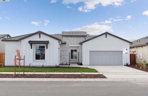 17637 Birchwood St, Manteca, CA, 95336 | Card Image