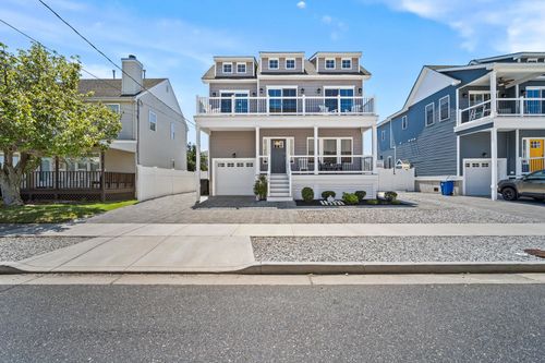 302 E 13th Ave, North Wildwood, NJ, 08260-5624 | Card Image