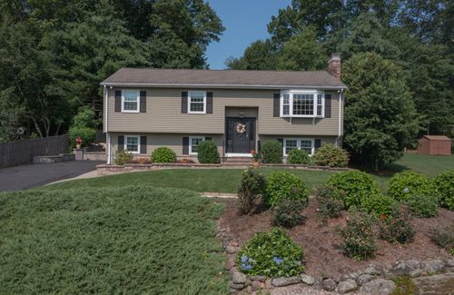 30 Orleans Dr, Bristol, CT, 06010-2632 | Card Image