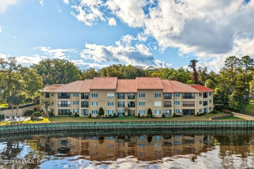 302-2099 Winterbourne E, Orange Park, FL, 32073-5617 | Card Image