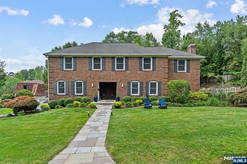 1 Bruce Path, Short Hills, NJ, 07078-3139 | Card Image