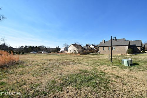 12433 Palm Beach Way, Knoxville, TN, 37922-6640 | Card Image