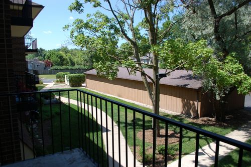 apt-g7-5S070 Pebblewood Ln, Naperville, IL, 60563-1825 | Card Image