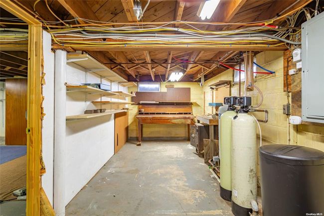 5 Bay Shore Dr, House other with 3 bedrooms, 2 bathrooms and null parking in Shelter Is Ht NY | Image 32