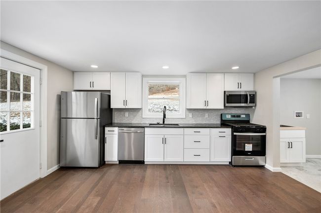 155 Old East Butler Road., House other with 4 bedrooms, 3 bathrooms and 3 parking in Summit Twp - BUT PA | Image 10