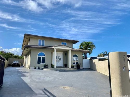 743 Ahukini St, Honolulu, HI, 96825-2426 | Card Image