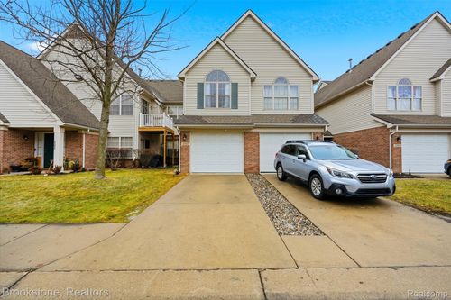 42842 Patty Ln, Van Buren Twp, MI, 48111-5423 | Card Image