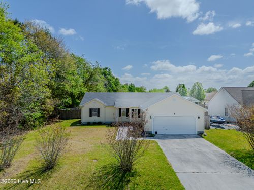 126 Forest Bluff Dr, Jacksonville, NC, 28540-8539 | Card Image