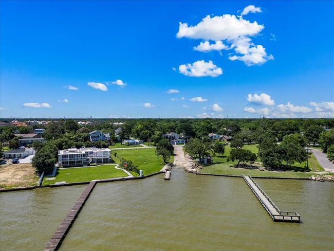 432 Glen Cove St, House other with 4 bedrooms, 4 bathrooms and 2 parking in Kemah TX | Image 48
