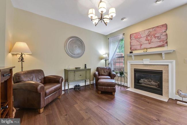 1249 Wild Hawthorn Way, Townhouse with 3 bedrooms, 4 bathrooms and null parking in RESTON VA | Image 17