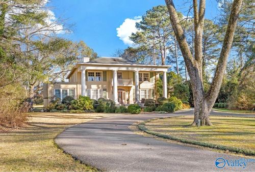 517 S Scott St, Scottsboro, AL, 35768-1936 | Card Image