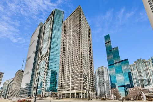 405-360 Randolph St, Chicago, IL, 60601-7331 | Card Image