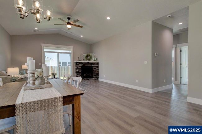 1055 Sassafras St, House other with 4 bedrooms, 2 bathrooms and null parking in Independence OR | Image 16