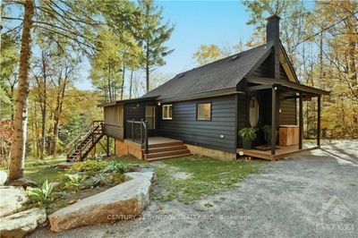 2255 B Calabogie Rd, House other with 2 bedrooms, 1 bathrooms and 6 parking in Burnstown ON | Image 1