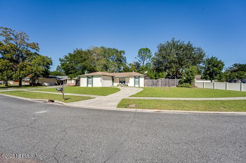 8025 Triumph Ln S, Jacksonville, FL, 32244-2403 | Card Image