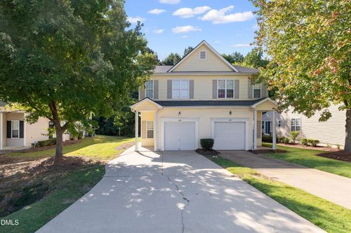 529 Woodson Dr, Clayton, NC, 27527-3977 | Card Image