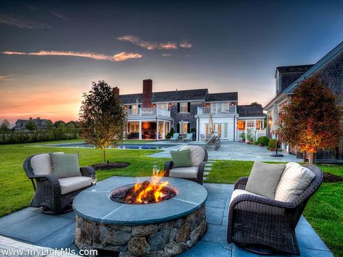 1 Field Club Ln, Edgartown, MA, 02539-5605 | Card Image