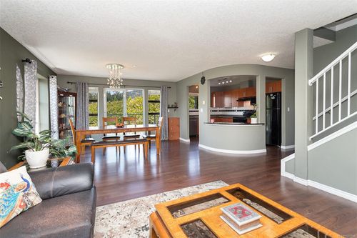 305-908 Brock Ave, Victoria, BC, V9B3C6 | Card Image