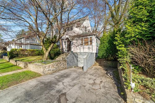 50 Oakland Ave, Eastchester, NY, 10707-1733 | Card Image