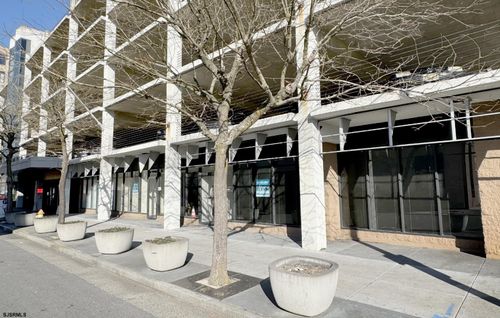 17 S New York Ave, Atlantic City, NJ, 08401-8008 | Card Image