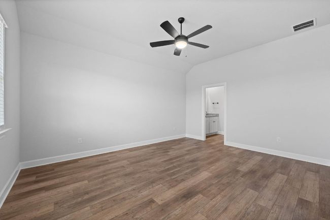 17008 Wind Chime Dr, House other with 3 bedrooms, 2 bathrooms and 4 parking in Manor TX | Image 5