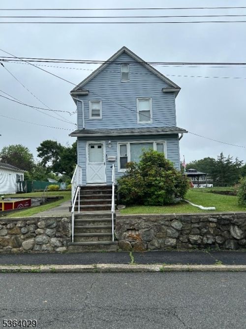 13 North St, Netcong, NJ, 07857-1604 | Card Image