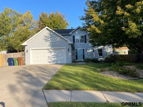 2930 Blackhawk Dr, Bellevue, NE, 68123-3710 | Card Image