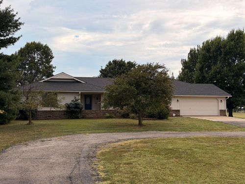 2817 E Birch Avenue, Parkerfield, KS, 67005 | Card Image