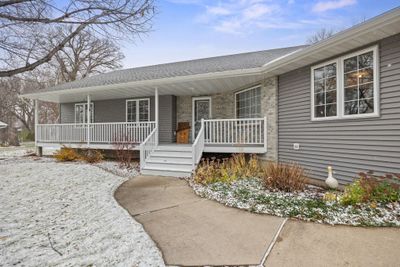 725 Tyler Street Sw, House other with 5 bedrooms, 3 bathrooms and null parking in HUTCHINSON MN | Image 2