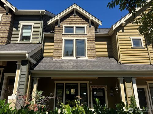 apt-b-18 W Etruria St, Seattle, WA, 98119-1965 | Card Image
