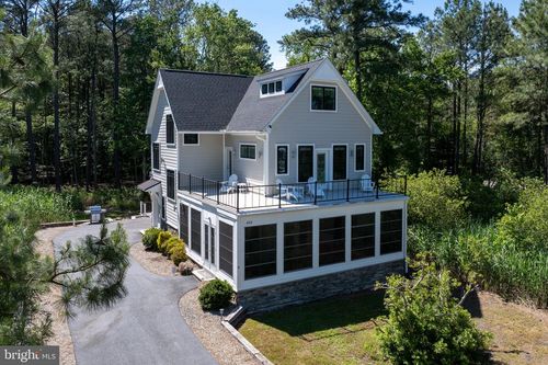402 Salt Pond Rd, Bethany Beach, DE, 19930-9094 | Card Image