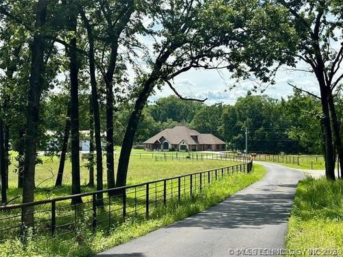 60399 E 140 Rd, Fairland, OK, 74343-1915 | Card Image