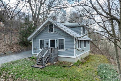 15 Grove St, Springfield, VT, 05156-3114 | Card Image