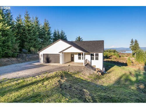 250 Red Rock Dr, Castle Rock, WA, 98611-9737 | Card Image