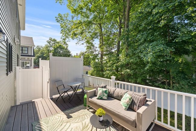 1 - 125 Ash St, Condo with 4 bedrooms, 4 bathrooms and 2 parking in Waltham MA | Image 14