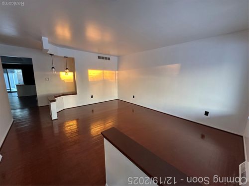 2995 Groves Dr, Sterling Heights, MI, 48310-3632 | Card Image