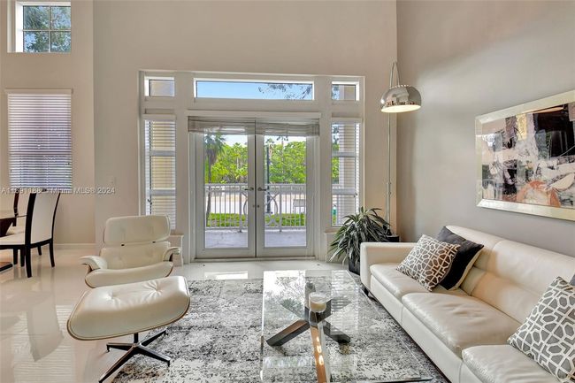 UNIT-104N - 450 N Federal Hwy, Townhouse with 3 bedrooms, 3 bathrooms and null parking in Boynton Beach FL | Image 4