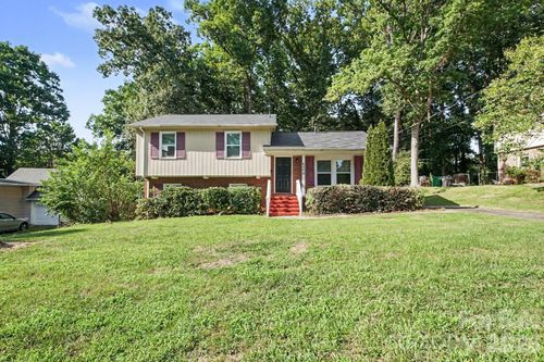 6209 Springfield Dr, Charlotte, NC, 28212-5732 | Card Image