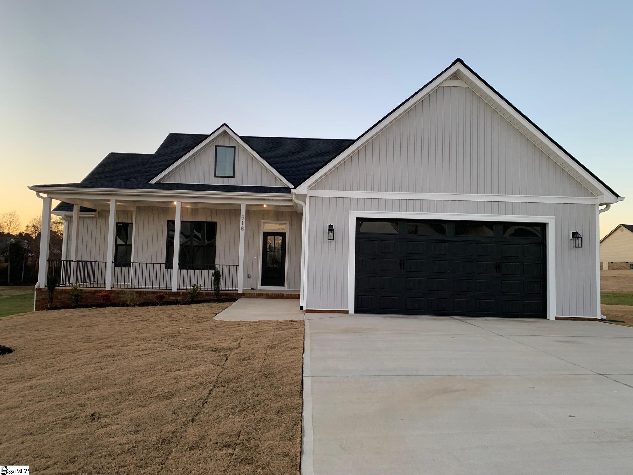 Hillview Knoll Ln, Greer, SC 29651