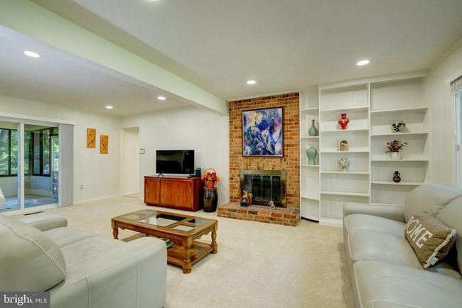 5901 Boothe Dr, House other with 4 bedrooms, 4 bathrooms and null parking in BURKE VA | Image 8