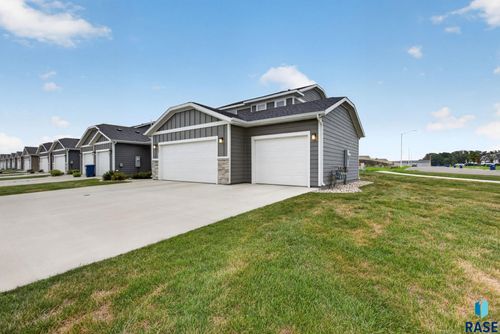 9309 W Ark Pl Place, Sioux Falls, SD, 57106 | Card Image