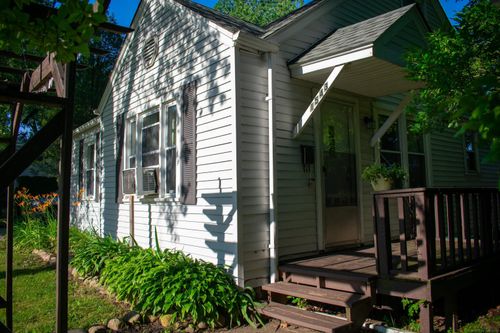 1543 Goffe St, Saint Clair, MI, 48079-5109 | Card Image