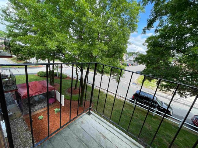 APT-34 - 11 Railroad Ave, Condo with 2 bedrooms, 1 bathrooms and null parking in Derry NH | Image 15
