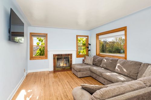 2402 Piedmont Ave, Duluth, MN, 55811-3256 | Card Image